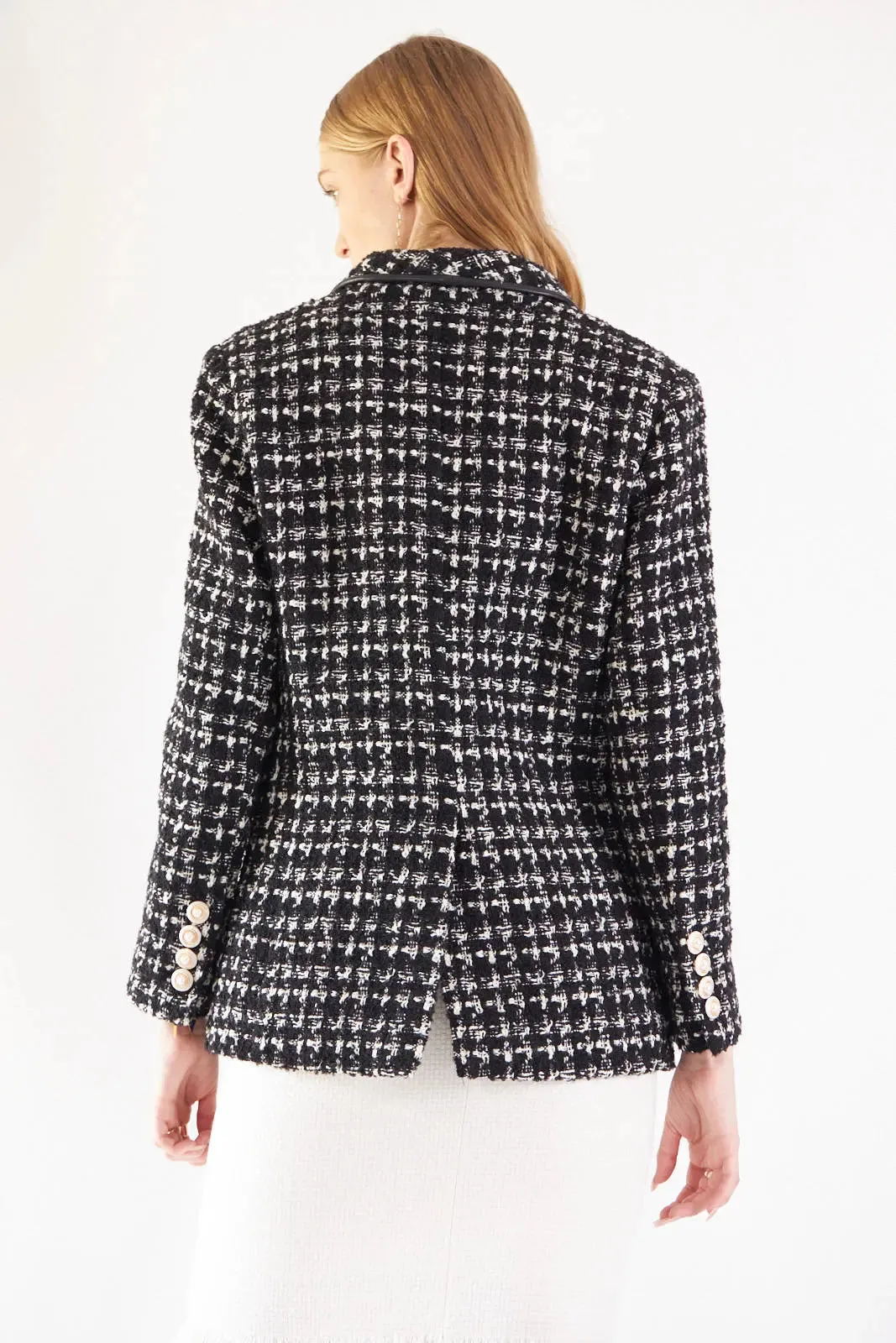 Sophisticated Black and White Tweed Blazer with Luxurious Pearl Details